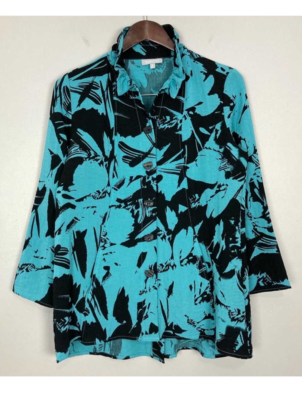 Habitat Abstract Floral Tunic Top Women’s Size XS Ruffle Collar Button Front Art